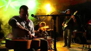 The Martin Harley Band "Can't Help Moving" (Live) chords