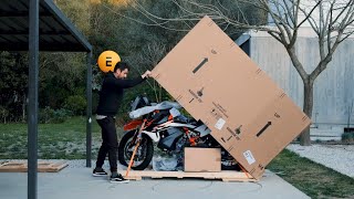 KTM 890 Adventure R Unboxing - ASMR