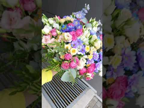 Букет из пионовидных