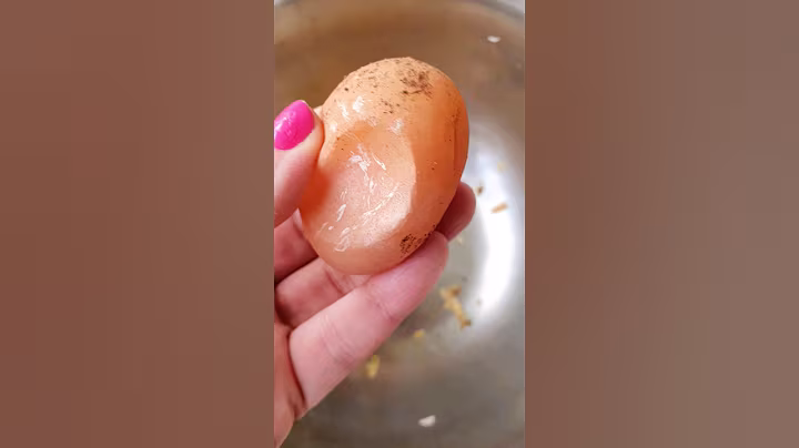 Shock Eggs lacking Calcium #chickens #eggs #shorts
