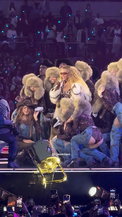 *NEW OUTFIT* Beyonce & Blue Ivy - TEXAS HOLD’EM (Live in London Night 2) The Cowboy Carter Tour #bey