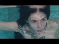 Girl Underwater Gets Into Modelling Underwater 