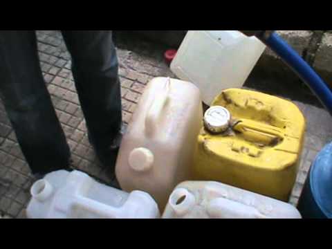 حمص القصور 3 3 2012 عقاب أهالي حي القصور بنقطاع المياه والكهرباء عن الحي منذ 5 أيااام