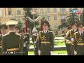 WAZIRI MKUU ALIVYOWEKA SHADA LA MAUA KWENYE MNARA WA KUMBUKUMBU YA MASHUJAA BELARUS WAZIRI MKUU ALIVYOWEKA SHADA LA MAUA KWENYE MNARA WA KUMBUKUMBU YA MASHUJAA BELARUS