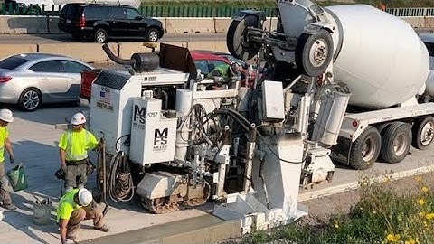 How to Build Drainage Channels Fast with Slipform Concrete Technology