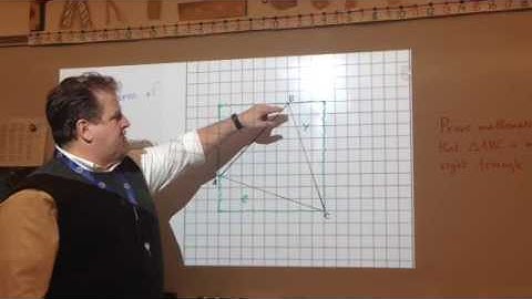 Area of triangle using Pythagorean Theorem