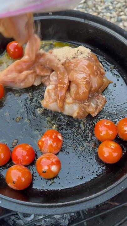 campfire-fajitas-cast-iron-pan-cooking-on-open-fire-food-recipe