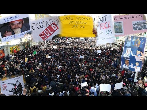 Video: Shkarkimi Nga Universiteti Me Kërkesë Të Studentit