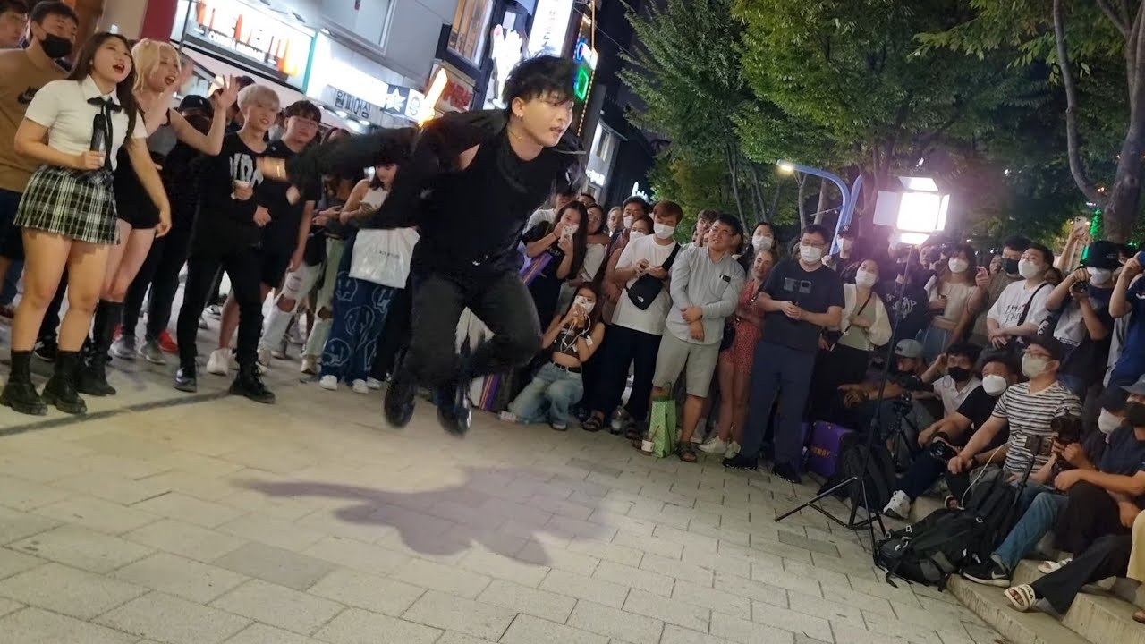 SATURDAY. DIANA: HYUNJIN. DYNAMIC CAPTIVATING PERFORMANCE. HONGDAE STREET.