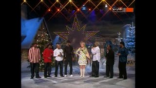 Inka Bause und Naturally 7 - O Tannenbaum (A-capella)