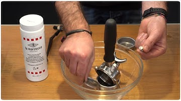 Strada EP_ Tutorial on portafilter, filter and shower screen cleaning