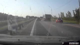 03.08.2015 М4 Дон. Водитель устроил краш тест своей Калине(, 2015-08-03T18:37:31.000Z)