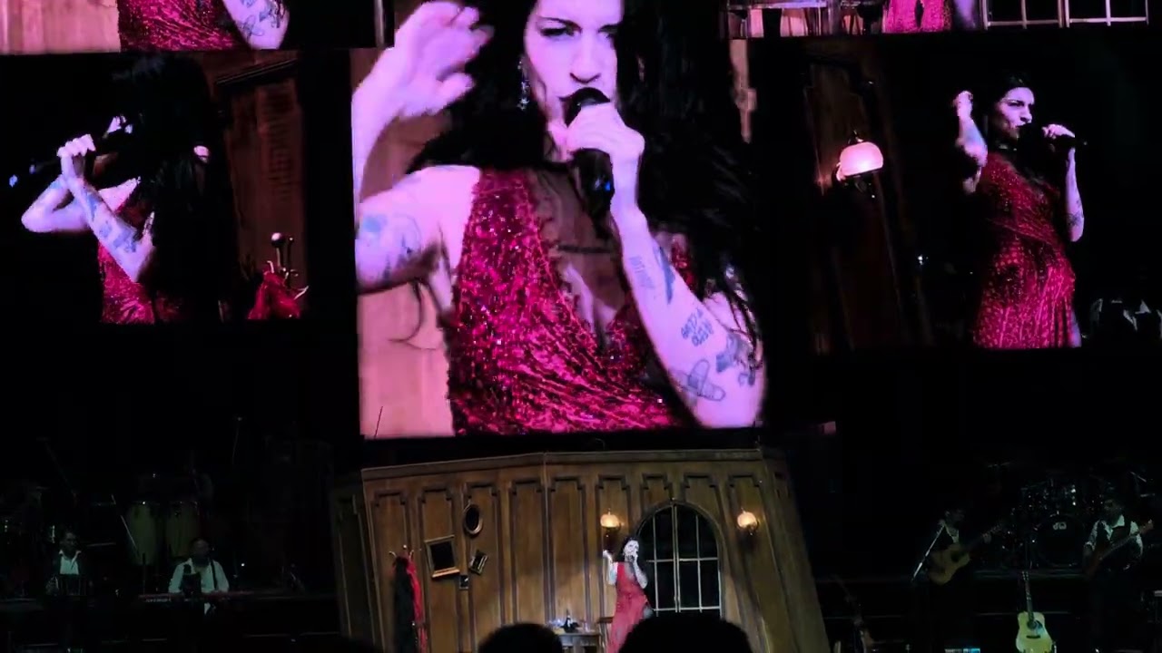 cazzu- Chapiadora (movistar arena)