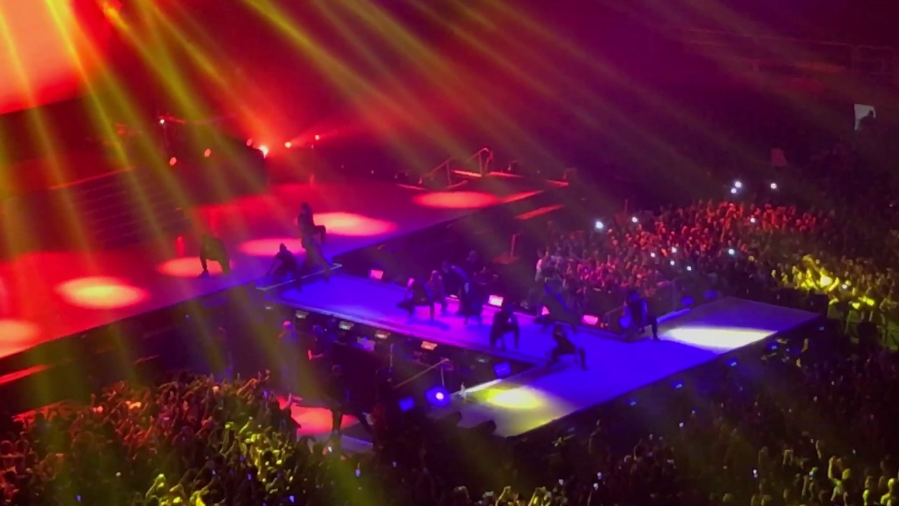 Everyday - Ariana Grande (Dangerous Woman Tour Rio de Janeiro)