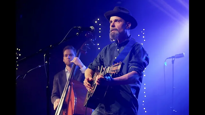 Mark Harrison with Charles Benfield on Double Bass...