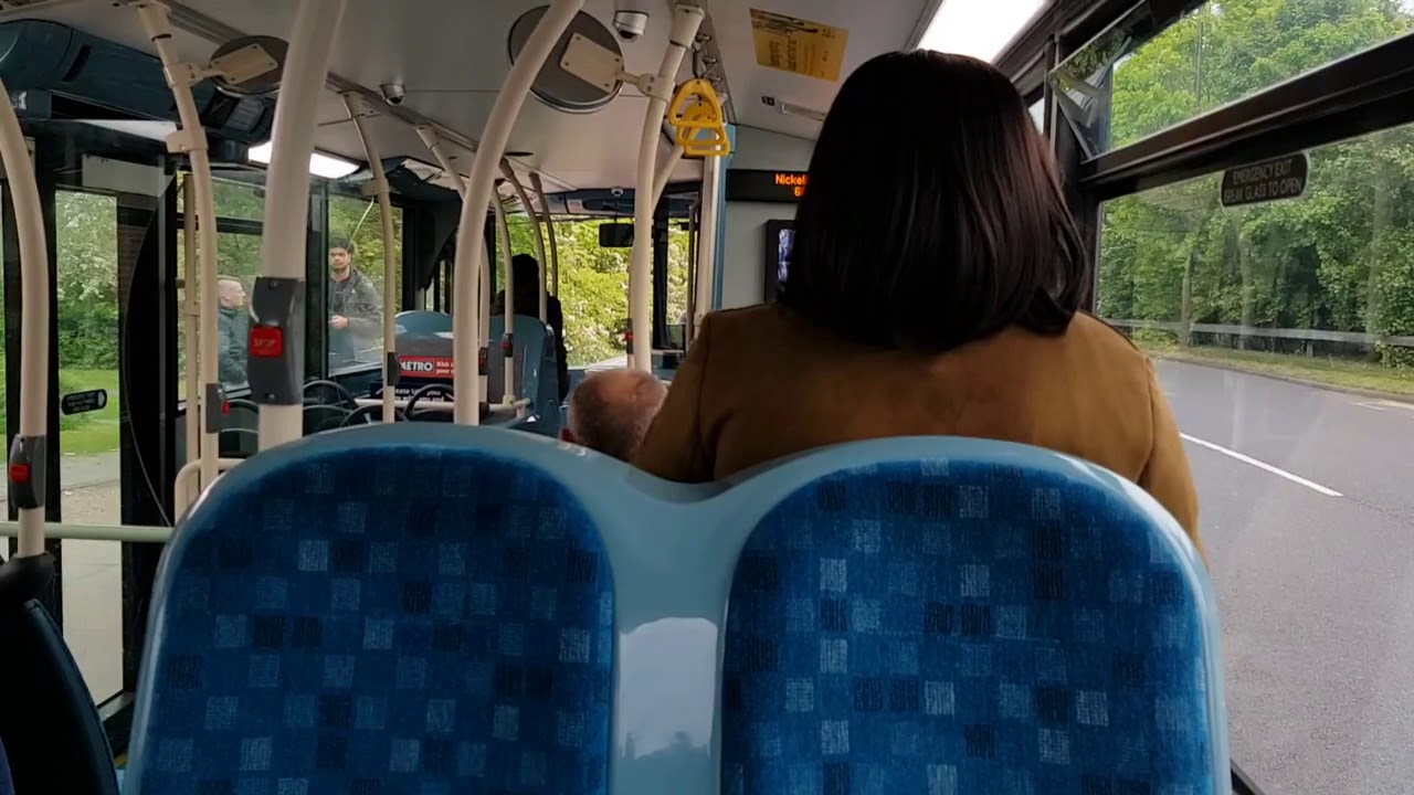 Enviro 400 E40D with Topodyn on Route 229