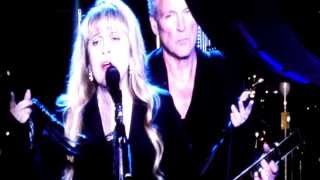 Fleetwood Mac - Landslide (Paris Bercy 2013)