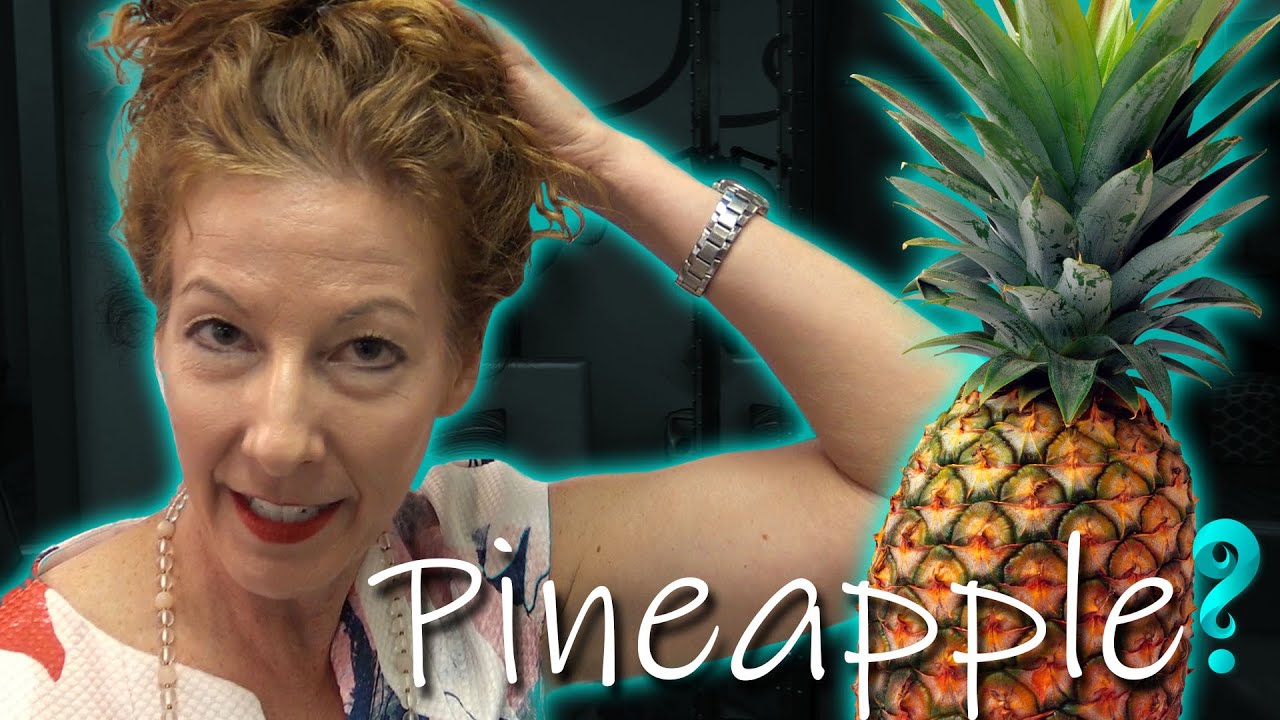 How to Pineapple Curly Hair Like a Professional Stylist to Protect Your