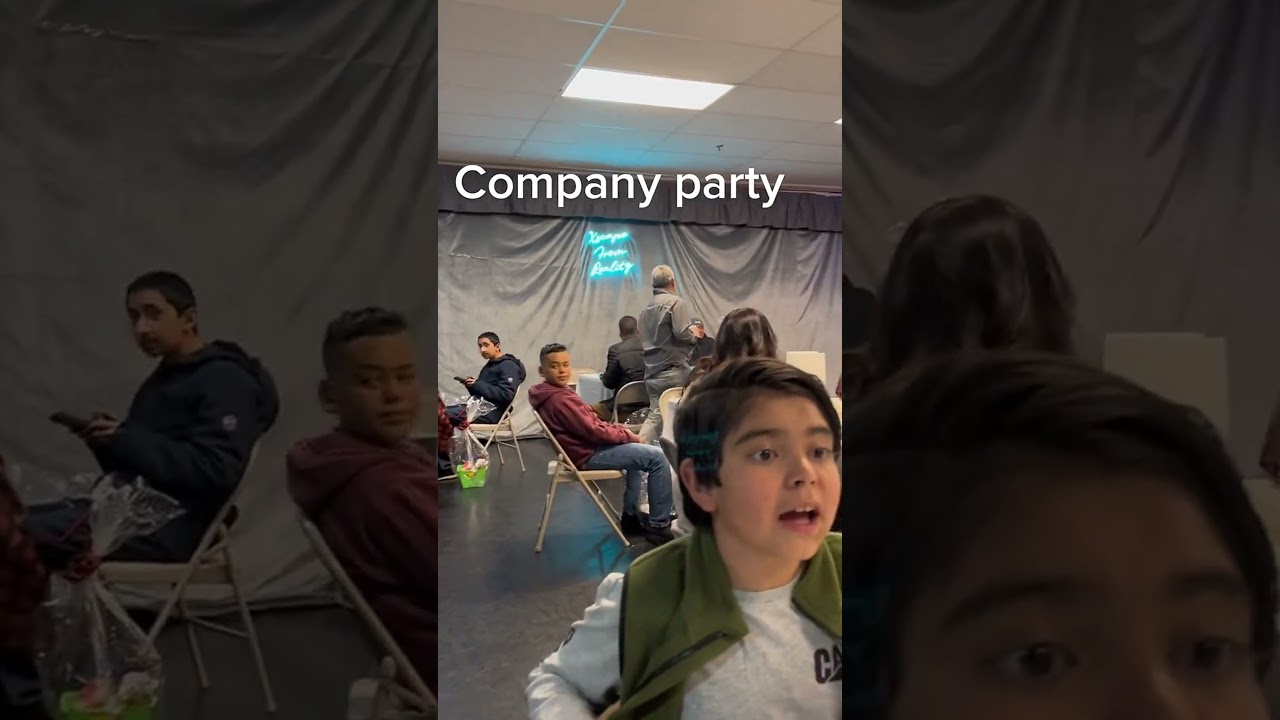 Enjoyable company holiday party