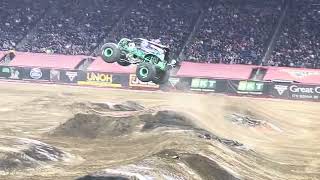 Grave digger winning freestyle run