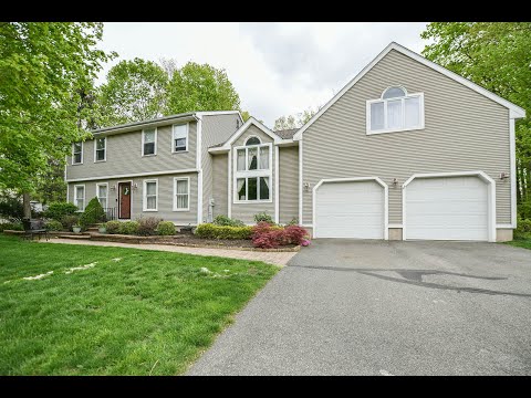 4 COLLIN CT, Wallingford, CT home video tour
