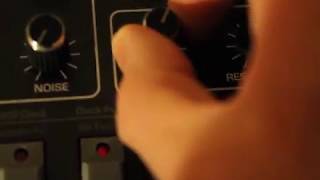 DSI Sequential Prophet-6 filter sweep demo jam: stepping Harmonics! Analog synth VCO VCF