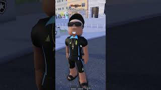 Avaliando Camisas no Baile Funk do Roblox #shorts #bailefunk
