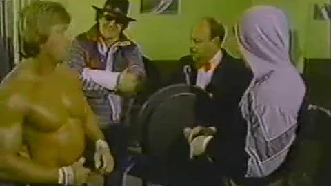 Roddy Piper, Paul Orndorff & Bob Orton train for W...