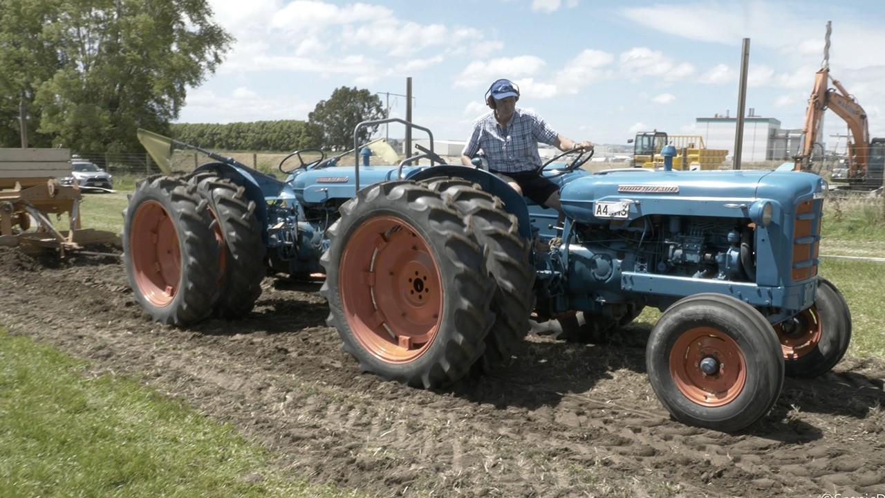 1961 Fordson Super Major Double Tractor Pulling at Edendale 2026