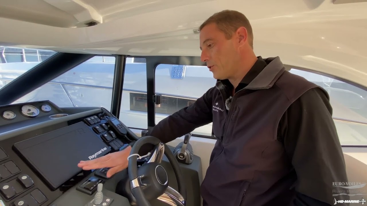 Jeanneau - Leader 36 Sportop - Visite à bord offre déstockage