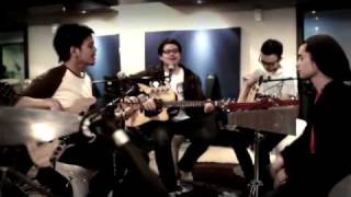 Download Lagu Legna - aku ingin dia MP3
