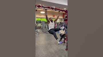 FLUTTER KICK PULL-UPS #pullupbar #calasthenics #gym #motivation #phillyphitfreaks #coreworkout