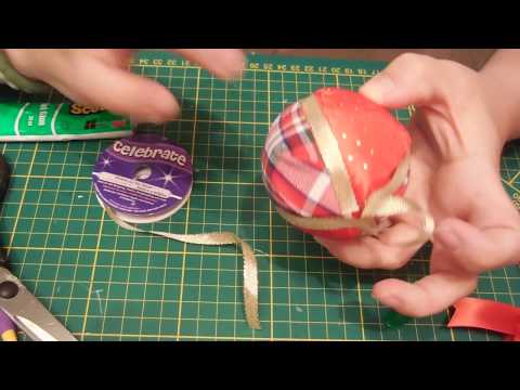 Vidéo: Comment Décorer Des Boules De Noël