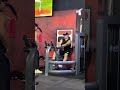 Cuando entrenas con tu amigo el casado😂 #gym #ﬁtness #humor #humorgym #joselito26_