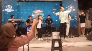 LAMUNAN GISELLA PUTRY TRI SUAKA LIVE MENOEWA KOPI JOGJA