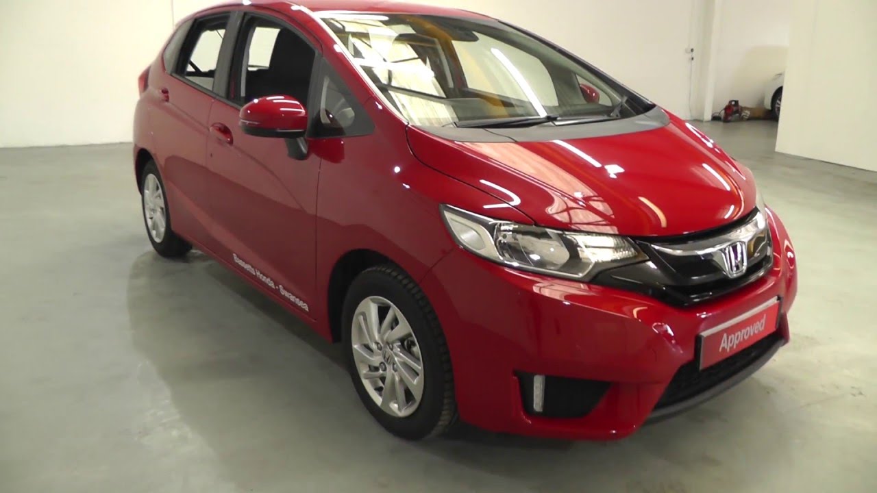 Honda JAZZ 1.3 SE in milano red , video walkaround - YouTube