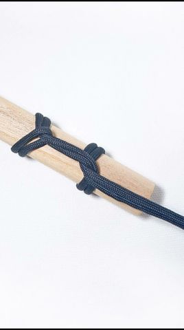 引っ張り結びの結び方!Pull Knot