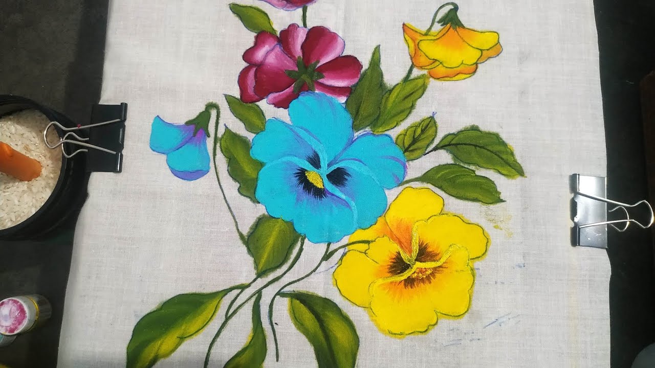 Flower paintingFabric paintingFloral designsFlower fabric