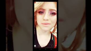 LLORA!? Karol Sevilla en el aeropuerto, cantando canción de Sebastián Yatra y mucho más!!!