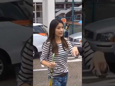 陳慧琳 素顏現身接兒子放學 太接地氣了 內地不可能看見這種場面 真正的人美心善 熱愛慈善從無緋聞 盛世美顏 氣質美女 或許 