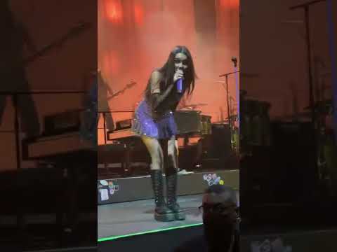 Olivia Rodrigo covering “all the things she said” on tour