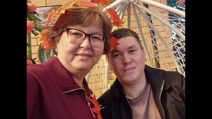 Транссексуалдардың бір-біріне каммингінің порно видеолары Еріндер шәуетпен жабылған (жеке сурет)