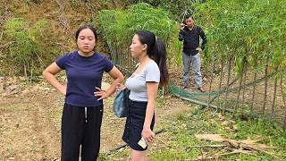 Linh told Anh that she also liked Hang, and Hang heard that. screenshot 1