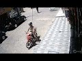POLICIAL: ELEMENTO ABANDONA MOTO MOMENTOS APOS FURTAR NO ALTO DA RAINHA EM BONFIM
