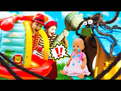 Кукла Беби Бон Эмили забыла свою бутылочку. Весёлые игры в куклы для самых маленьких.