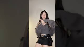 Mượt không ạ | Ngoan Xinh Yêu #sexygirl #sexydance #garotasexy #shorts  #beautiflgirl