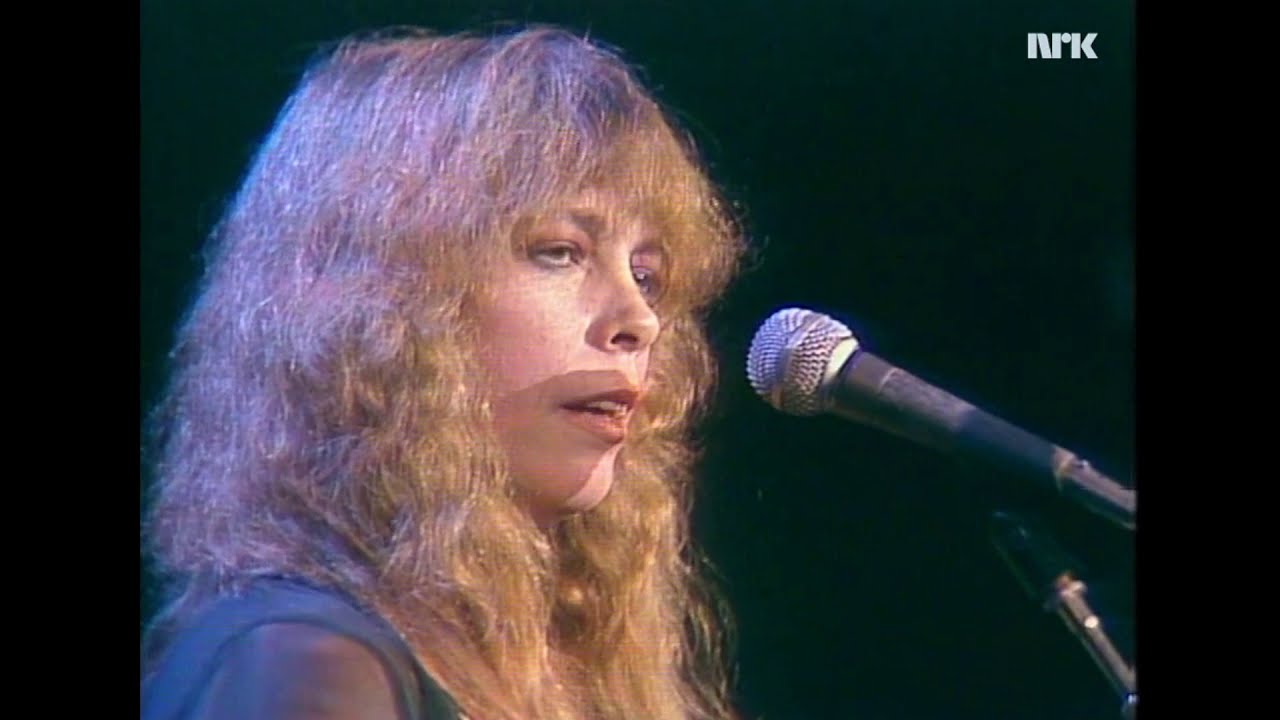 Rickie Lee Jones - My Funny Valentine Live @ Roxy LA 1982 - YouTube