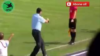 Sinopspor Amasyaspor Maç Oynanırken Telefon Kulağında Sahaya Giren Polis Dro Spor Transfer Haberleri