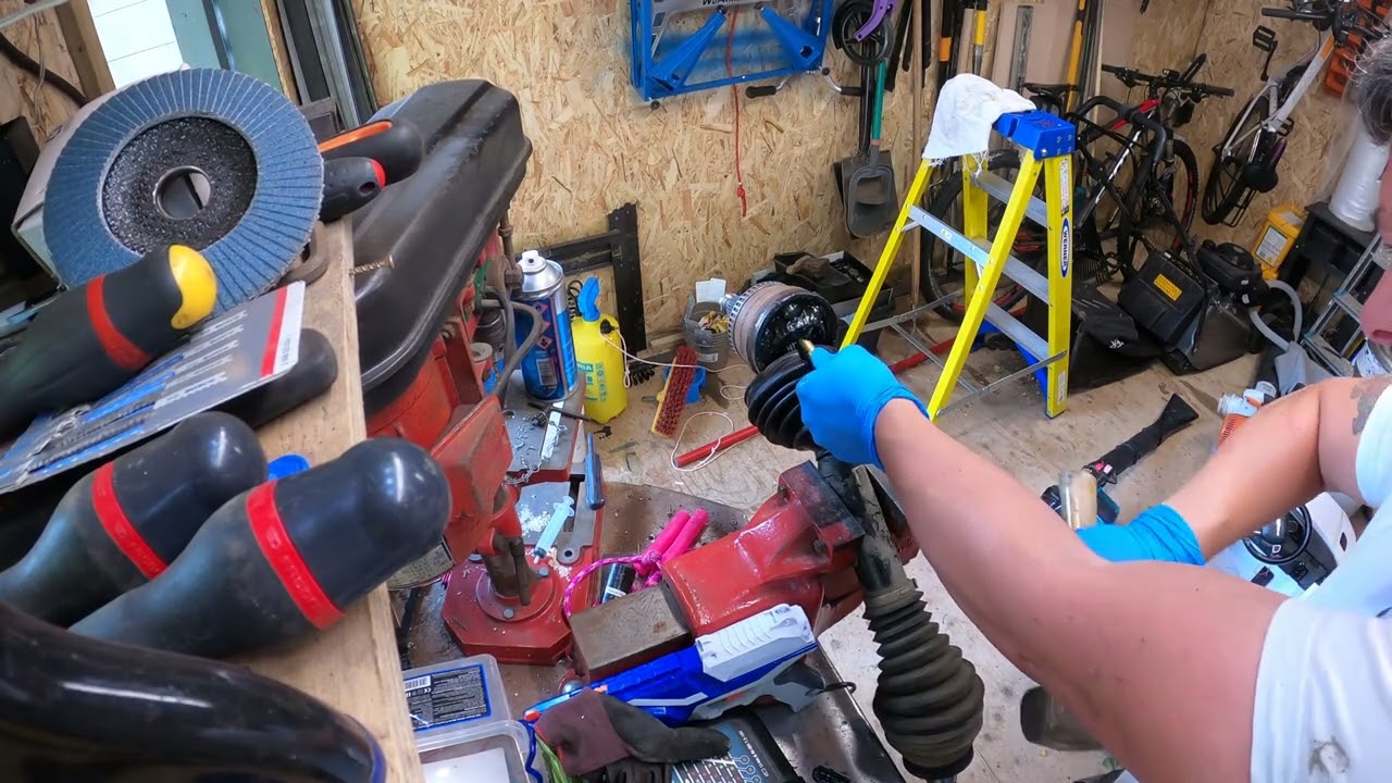 L322 RANGE ROVER Remove CV joint from driveshaft YouTube