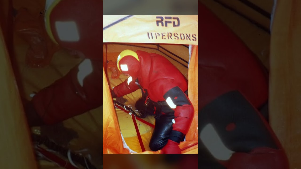⁣Pete Goss’s Vendée Globe Rescue: Turning Into a Storm to Save a Rival
